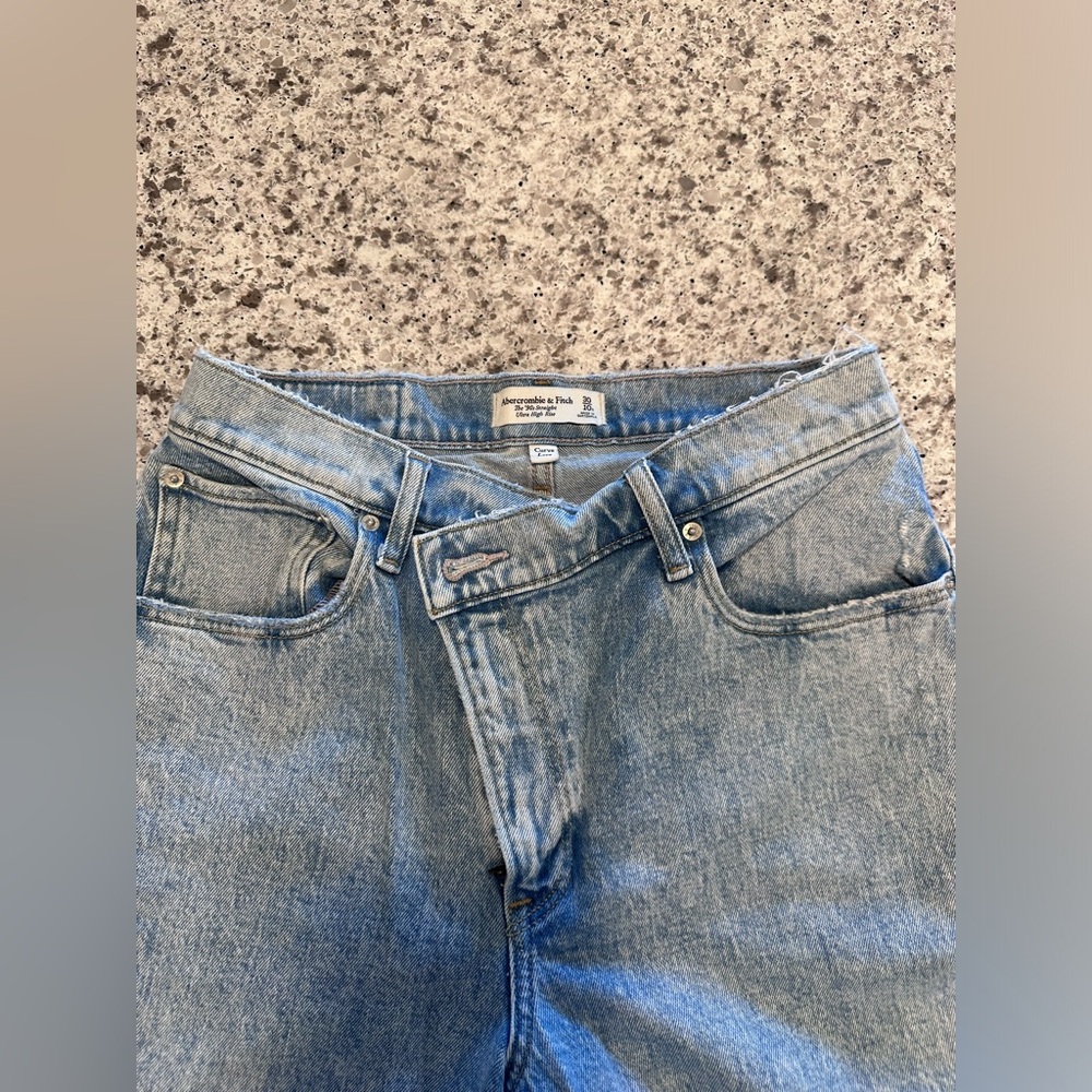 Abercrombie&Fitch 90s straight ultra high rise cross waist size 30/10S